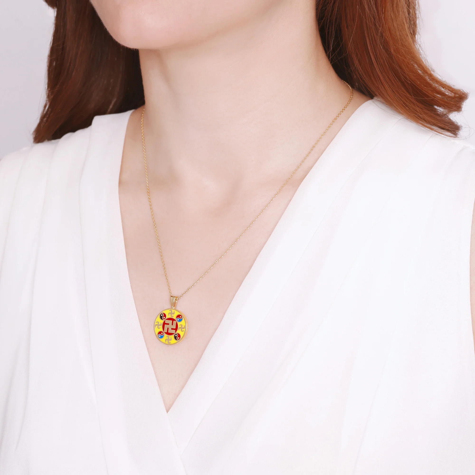 Falun Enamel Yellow Pendant 10kt Yellow Gold 20mm - Image 4