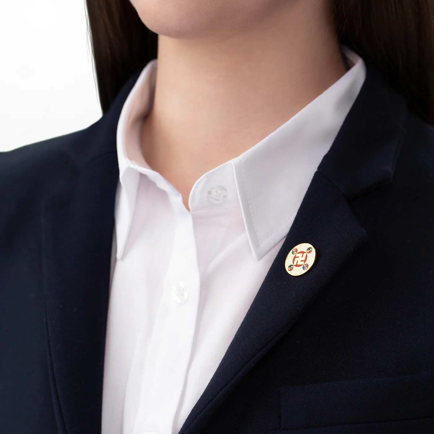 Falun Pin - White Large - Image 4