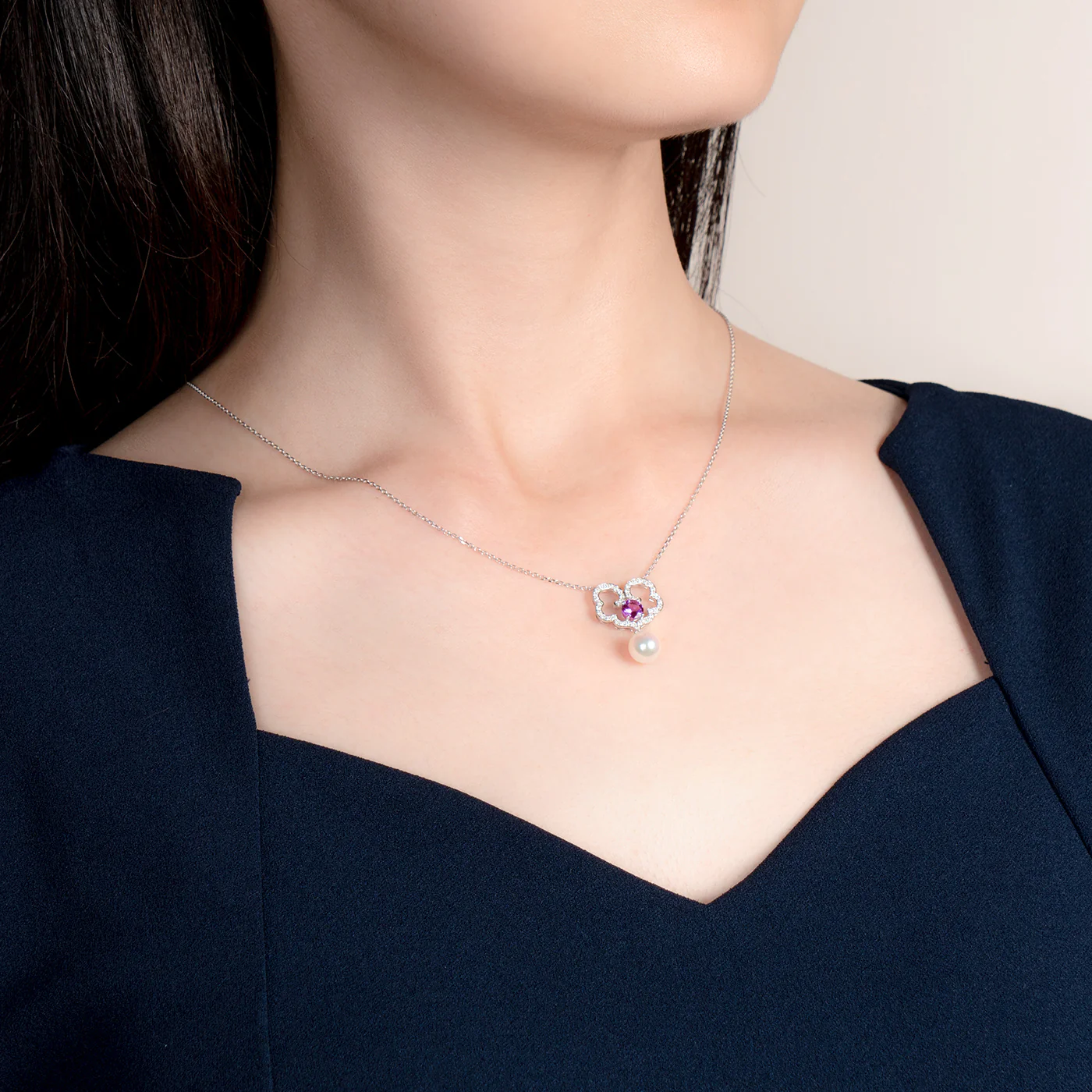 The Timeless Blessings Necklace 18kt White Gold with Rhodolite Garnet and Diamond - Image 3