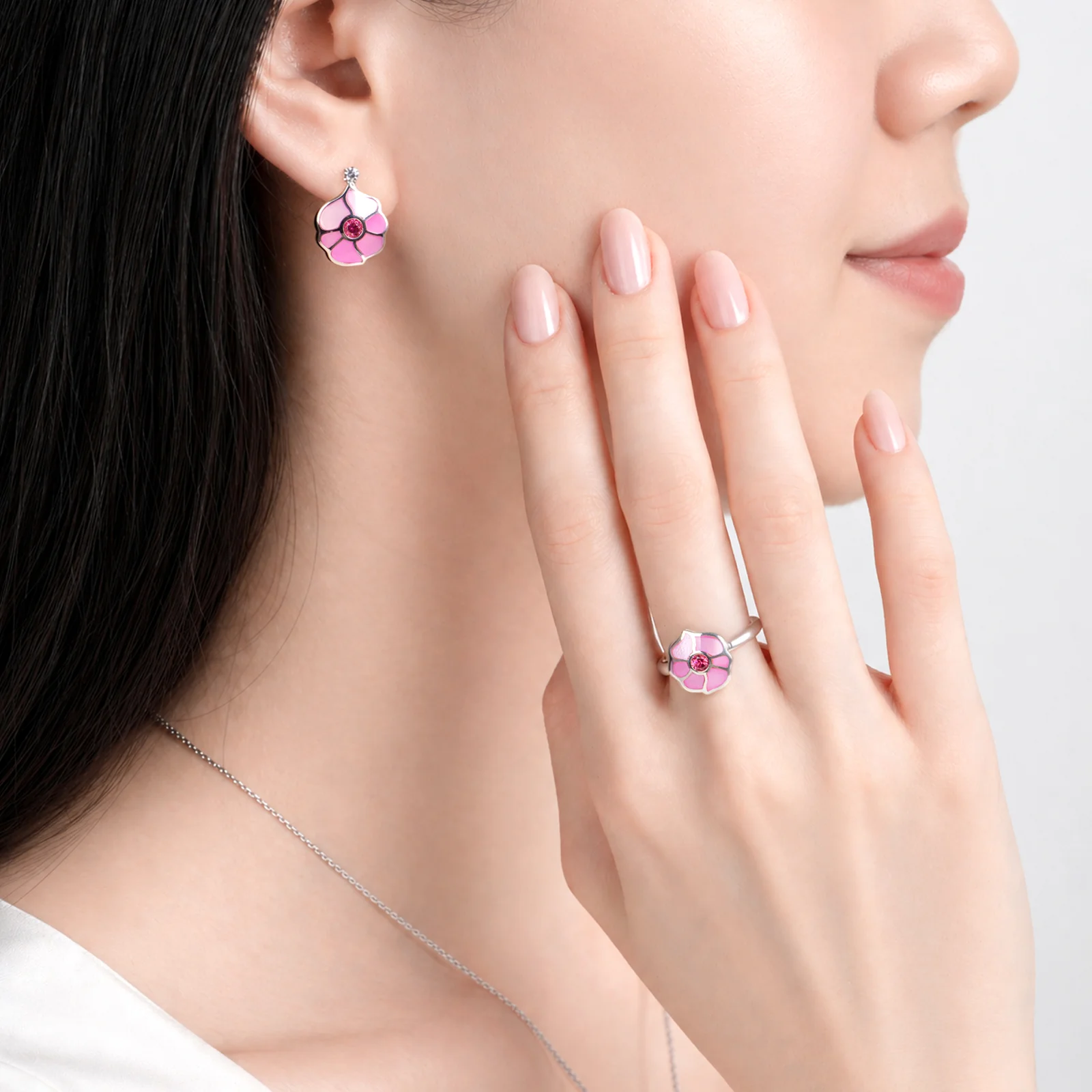 Windmill Grace Stud Earrings Pink - Image 2
